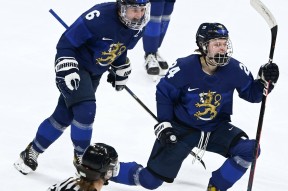 开云综合服务-费德勒新星出色防守表现突出，瑞士队前途光明！